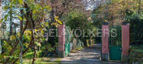 Дом с 10 комнатами в Пьяноро, Италия № 125668 36