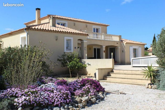 4 bedrooms Castles in La Palme, France No. 315507