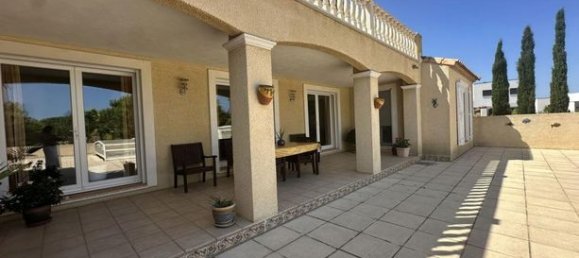 4 bedrooms Castles in La Palme, France No. 315507 3