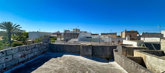 5 Schlafzimmer Haus in Ortelle, Italy, Nr. 369810 9