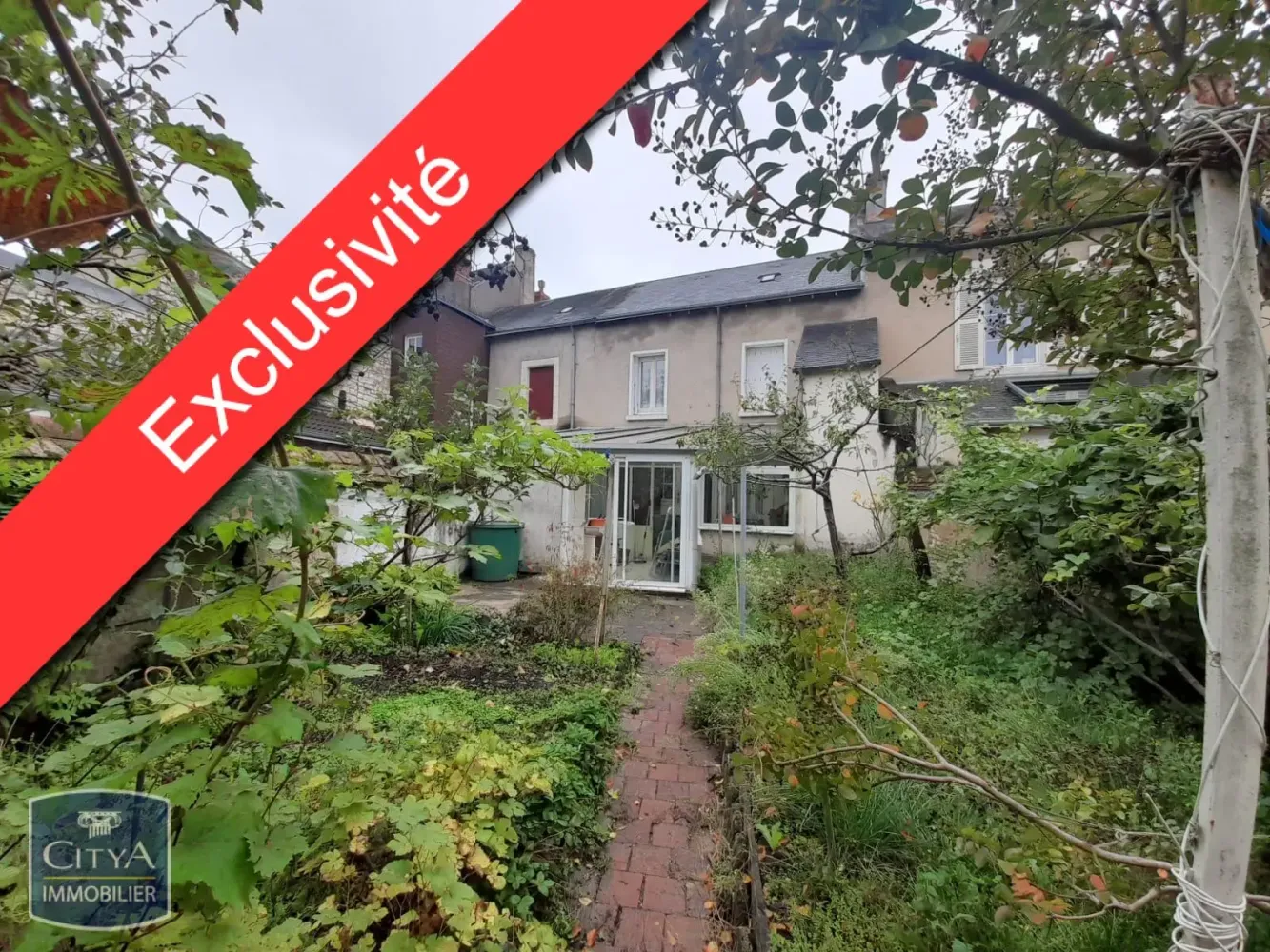 9-Zimmer Haus in Chateauroux, France, Nr. 77298