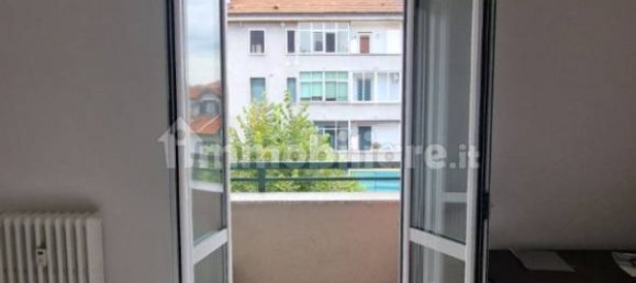 3 bedrooms Apartment in Milan, Italy No. 294577 9