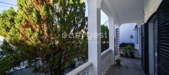 5 bedrooms Villa in Montijo, Portugal No. 121045 3
