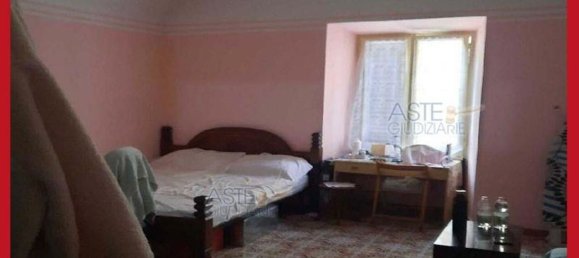 5 bedrooms Apartment in Rome, Italy No. 330789 2