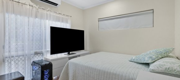 3 bedrooms House in Redlynch, Australia No. 98 12