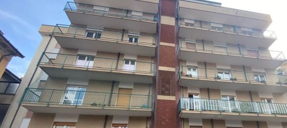 3 rooms Apartment in Luino, Italy No. 185548 19