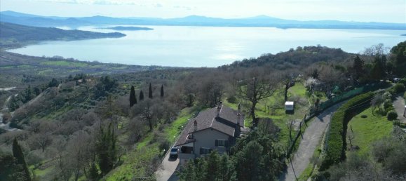 9 rooms Villa in Passignano sul Trasimeno, Italy No. 55660 20