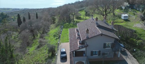 9 rooms Villa in Passignano sul Trasimeno, Italy No. 55660 18