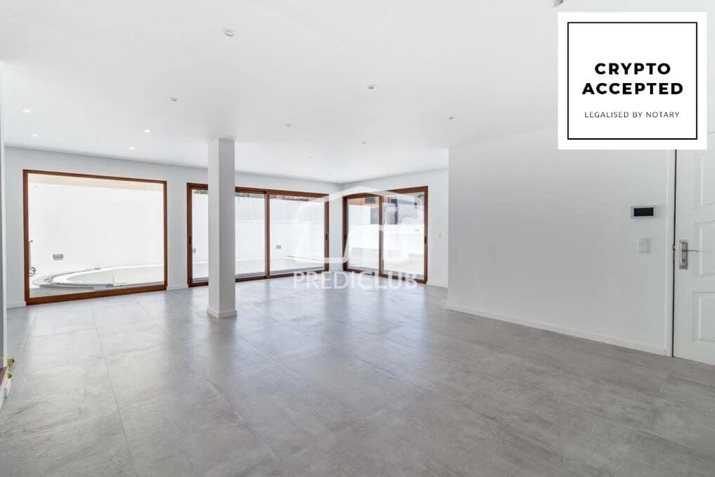 3 bedrooms Villa in Funchal, Portugal No. 120171