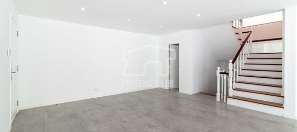 3 bedrooms Villa in Funchal, Portugal No. 120171 10