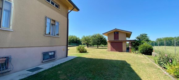 Villa de 8 dormitorios en Udine, Italy No. 331725 3