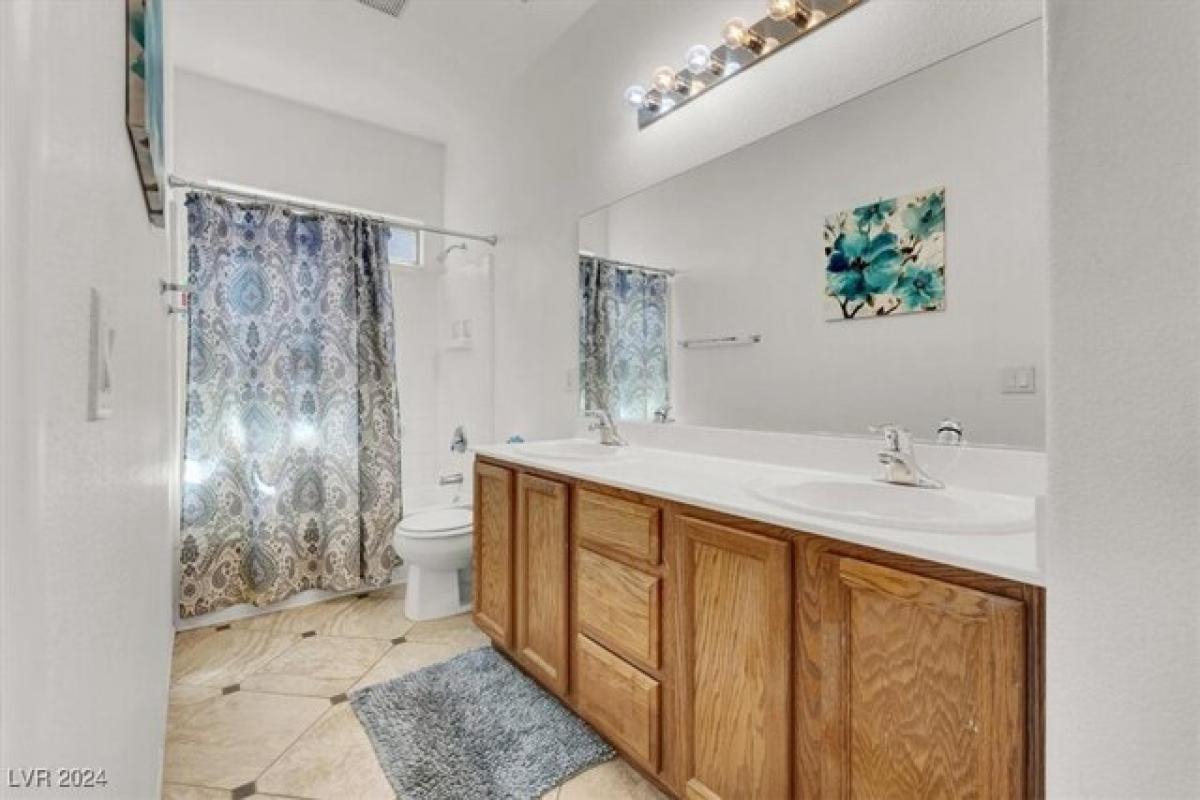 3 bedrooms House in North Las Vegas, USA No. 412457