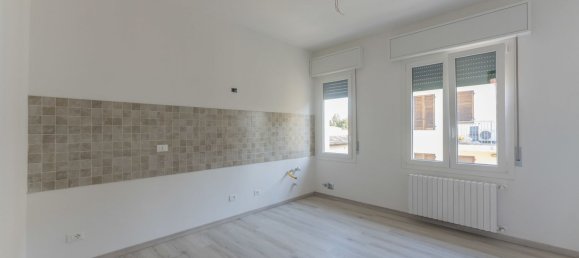 3غرفة شقة في Galliera, Italy رقم 294942 4