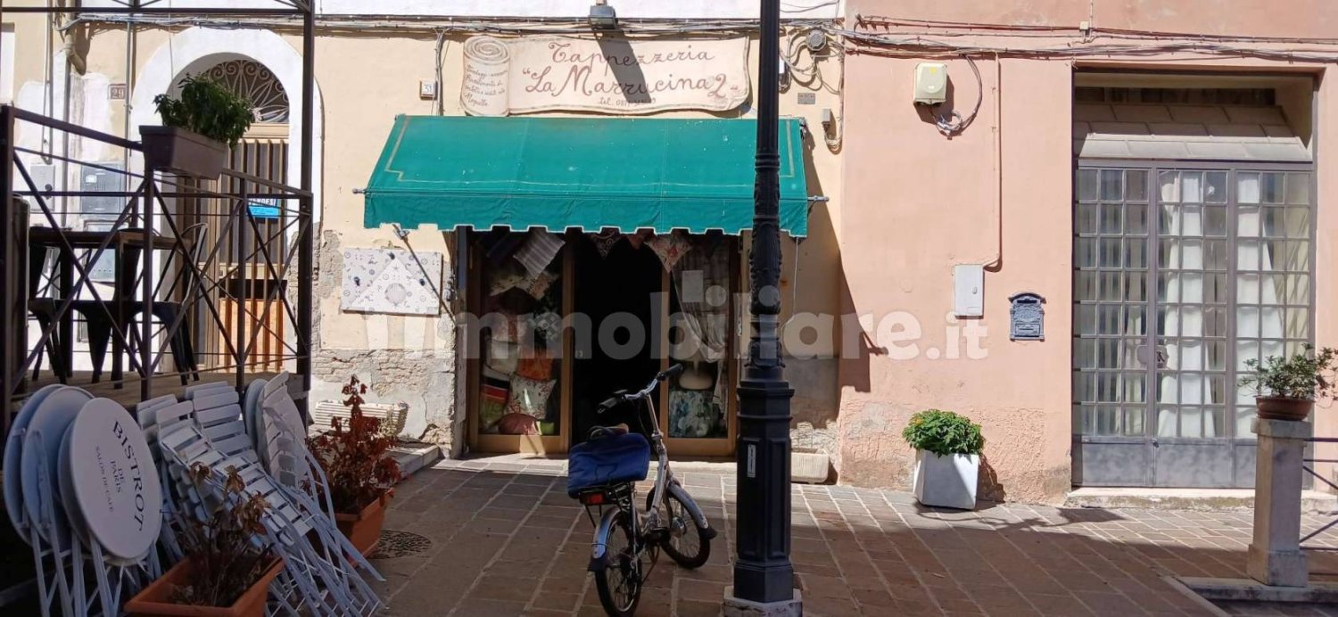  مستودع في Chieti, Italy 81متر مربع رقم 294717