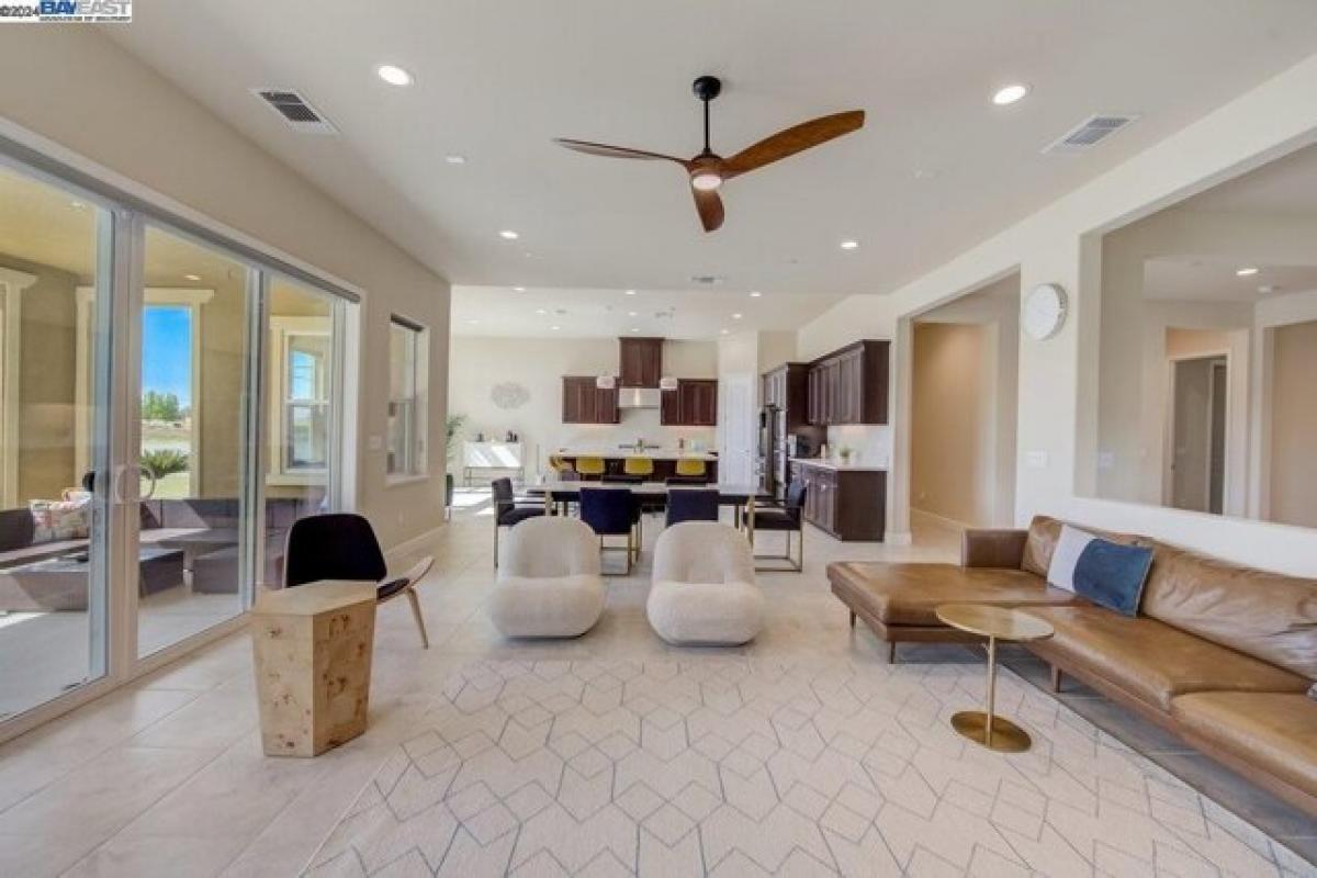 4 bedrooms House in Oakley, USA No. 386983