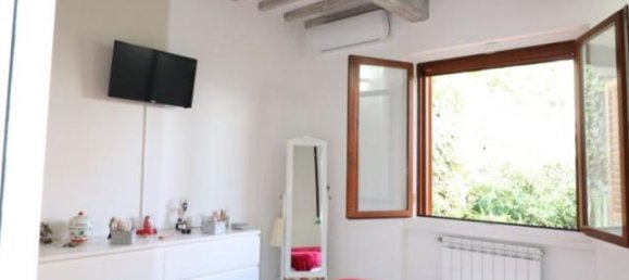 Casa de 3 habitaciónes en Montevarchi, Italy No. 230786 17