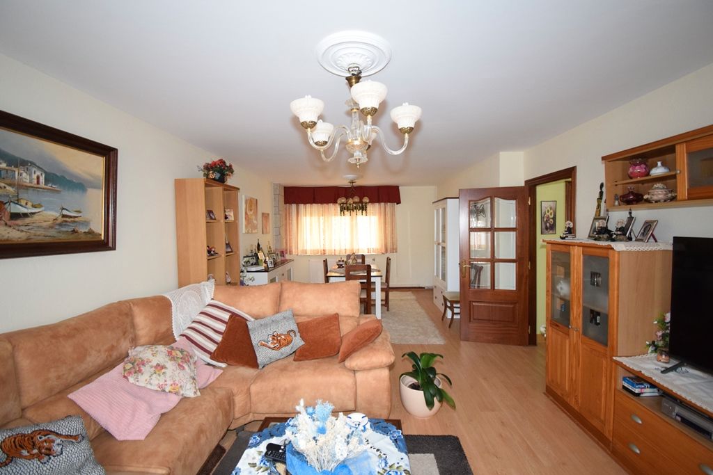 Dúplex de 4 dormitorios en Miño, Spain No. 165004