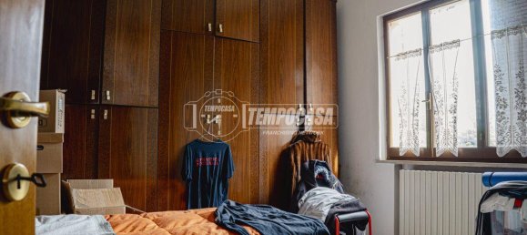 Дом с 5 комнатами в Фано, Италия № 36758 11