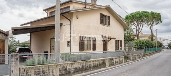 Дом с 5 комнатами в Фано, Италия № 36758 43