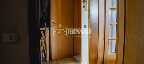 Дом с 5 комнатами в Фано, Италия № 36758 40