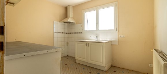 2 bedrooms House in Charente-Maritime, France No. 308851 3