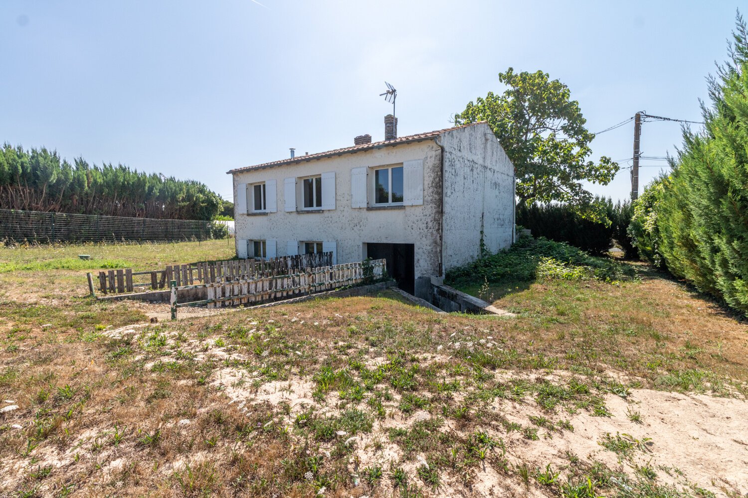 2 bedrooms House in Charente-Maritime, France No. 308851