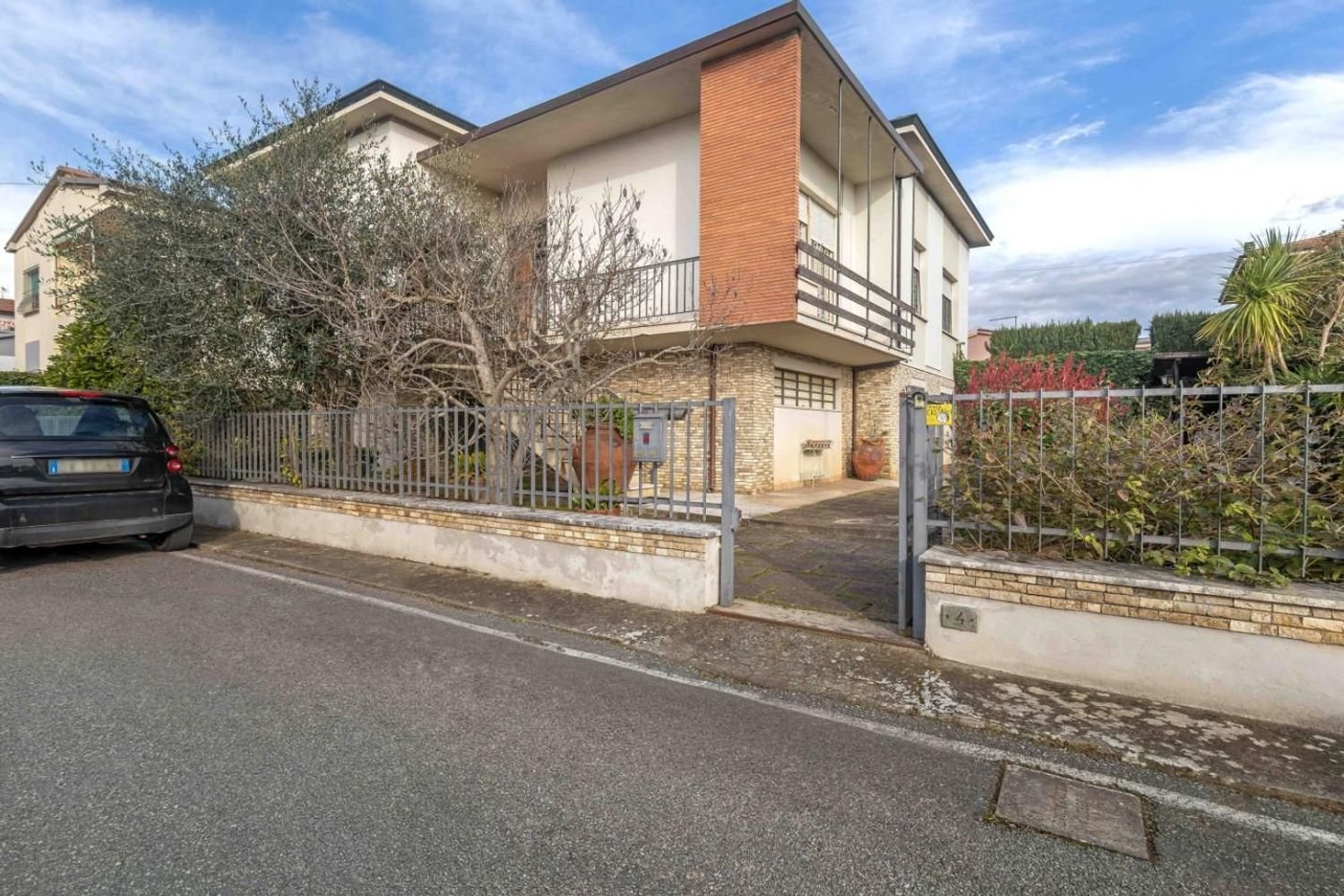 6 rooms Villa in Cascina, Italy No. 64117