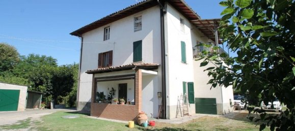 6-Zimmer Haus in Vignola, Italy, Nr. 298845 2