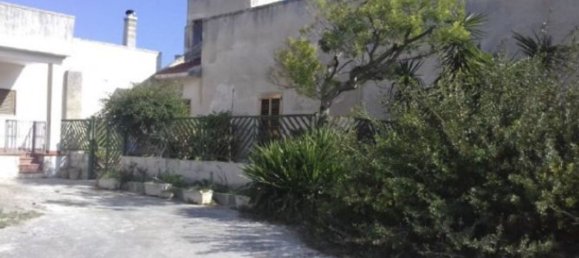 Apartamento de 7 habitaciónes en Lecce, Italy No. 183502 3