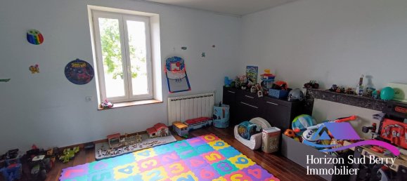 3 bedrooms House in Preveranges, France No. 260462 15