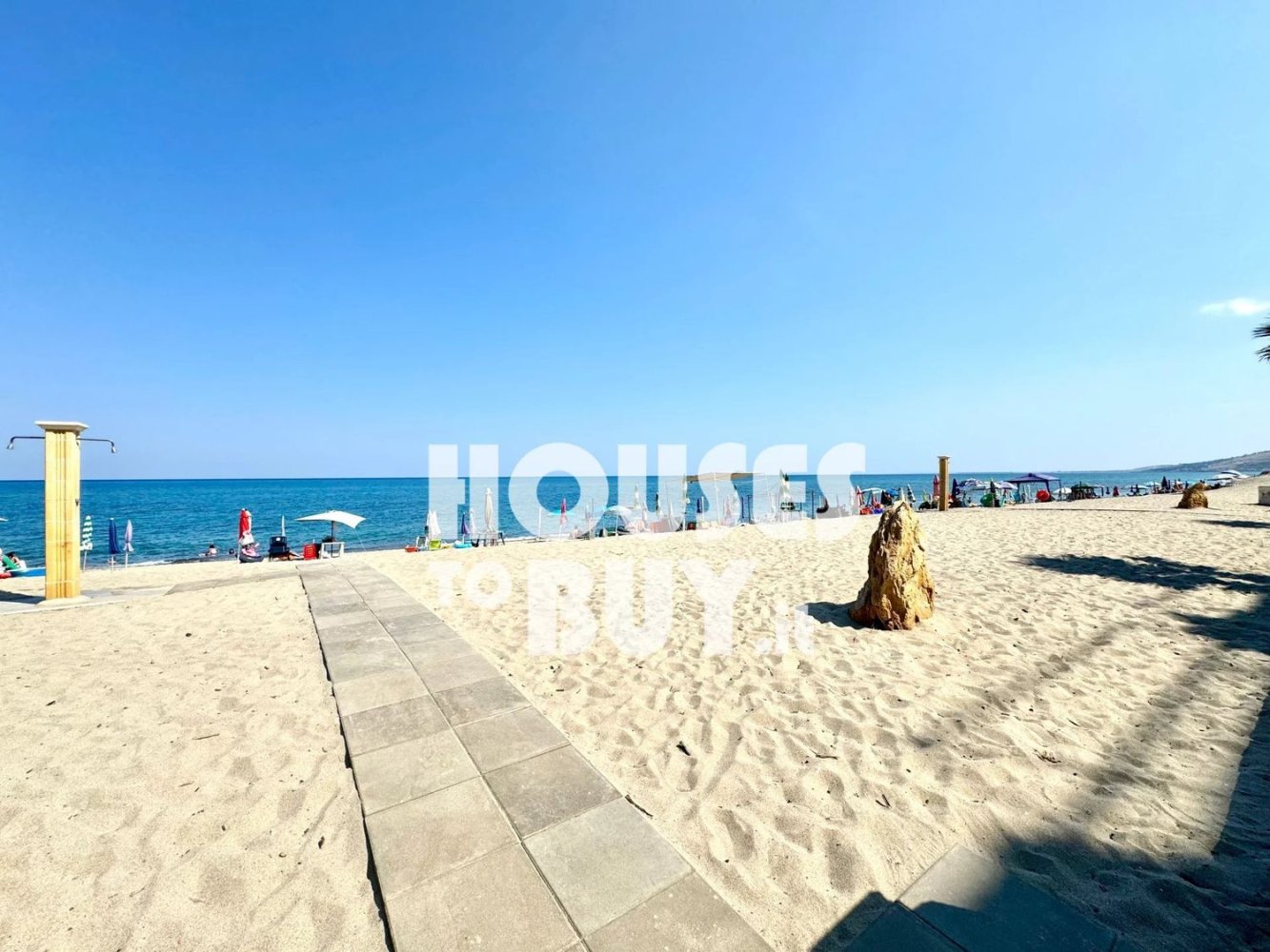 3 rooms Apartment in Cirò Marina, Italy No. 130083