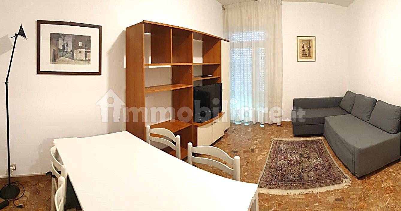 1 غرف نوم شقة في Udine, Italy رقم 393645