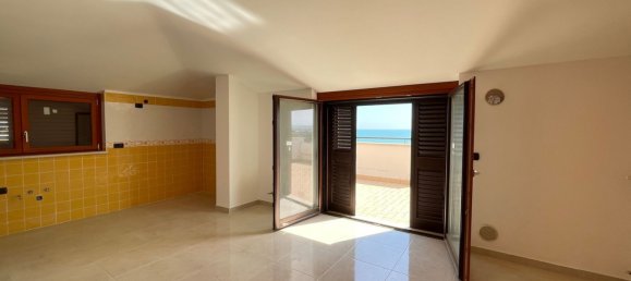 3 bedrooms Penthouse in Vasto, Italy No. 72960 4