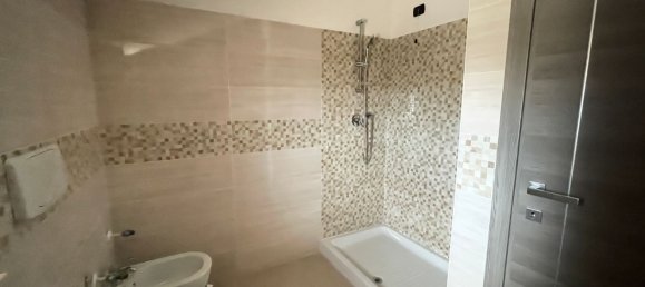 3 bedrooms Penthouse in Vasto, Italy No. 72960 9