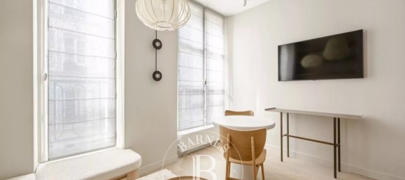 1 bedroom Apartment in Paris, France No. 349502 2