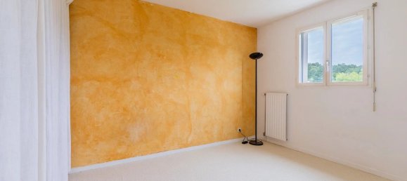 3 bedrooms Apartment in Chatenay-Malabry, France No. 163343 5