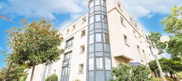 3 bedrooms Apartment in Chatenay-Malabry, France No. 163343 8