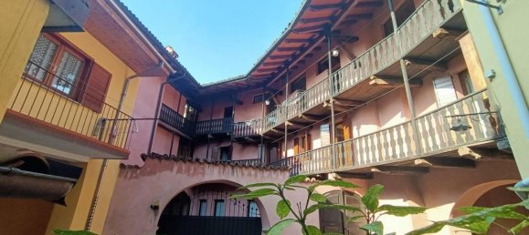 15 rooms House in Grignasco, Italy No. 24394 24