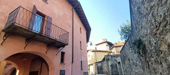 15 rooms House in Grignasco, Italy No. 24394 4
