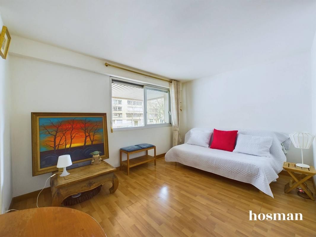 1 bedroom Apartment in Paris, France No. 129554