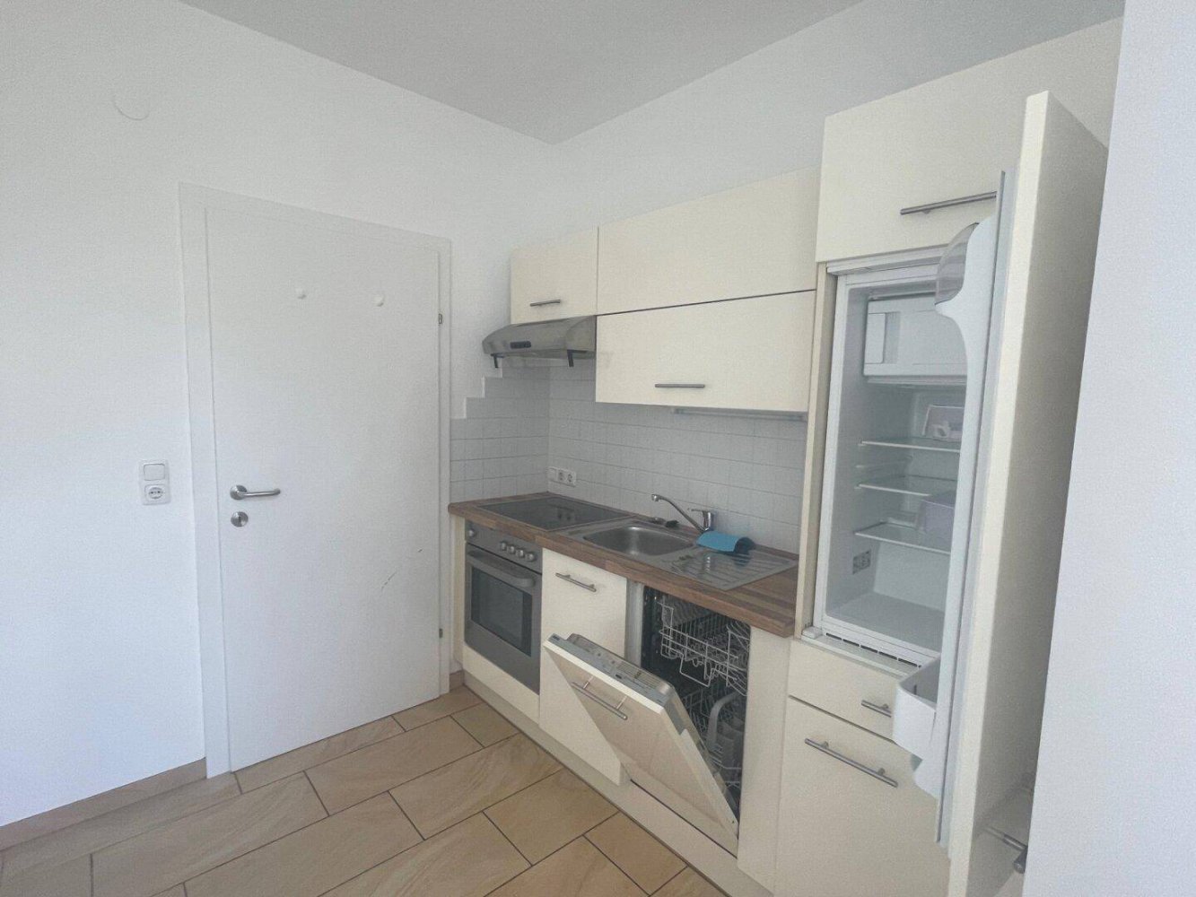 2 rooms Apartment in Innsbruck-Stadt, Austria No. 242795