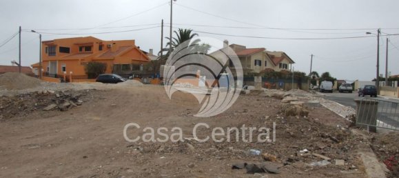 513m² Land in Cascais, Portugal No. 77244 3