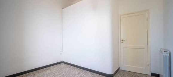 2 bedrooms Apartment in Genoa, Italy No. 291695 8