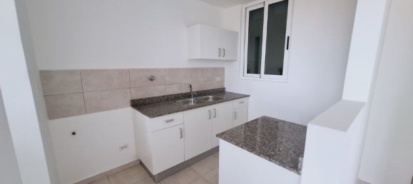3 bedrooms Apartment in Panama City, Panama No. 42 27