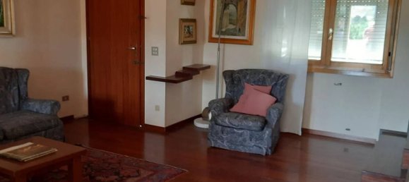 2 bedrooms Villa in Massa e Cozzile, Italy No. 357373 9