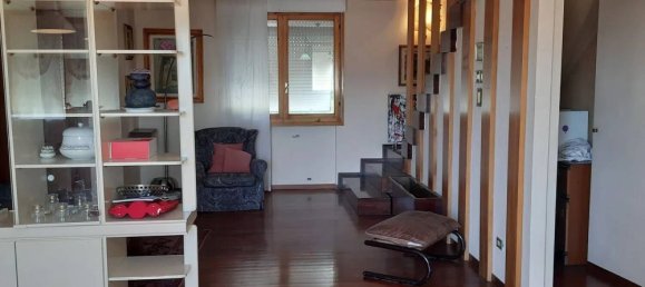 2 bedrooms Villa in Massa e Cozzile, Italy No. 357373 3