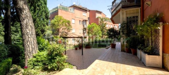 3 bedrooms Apartment in Rome, Italy No. 338544 15