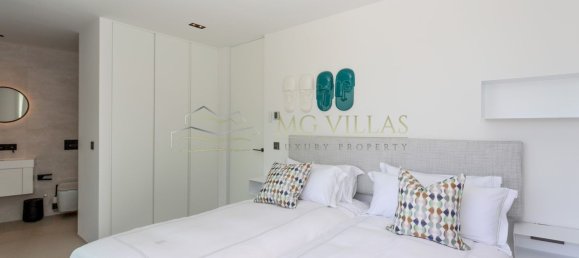 Villa de 4 dormitorios en Alicante, Spain No. 67155 13