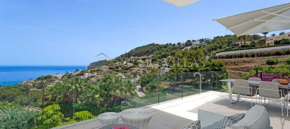 Villa de 4 dormitorios en Alicante, Spain No. 67155 2