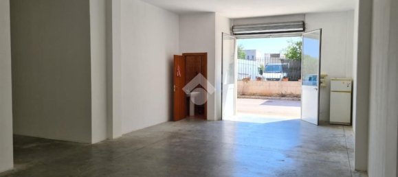 Armazém em Foggia, Italy 89 m² N.º 31761 11
